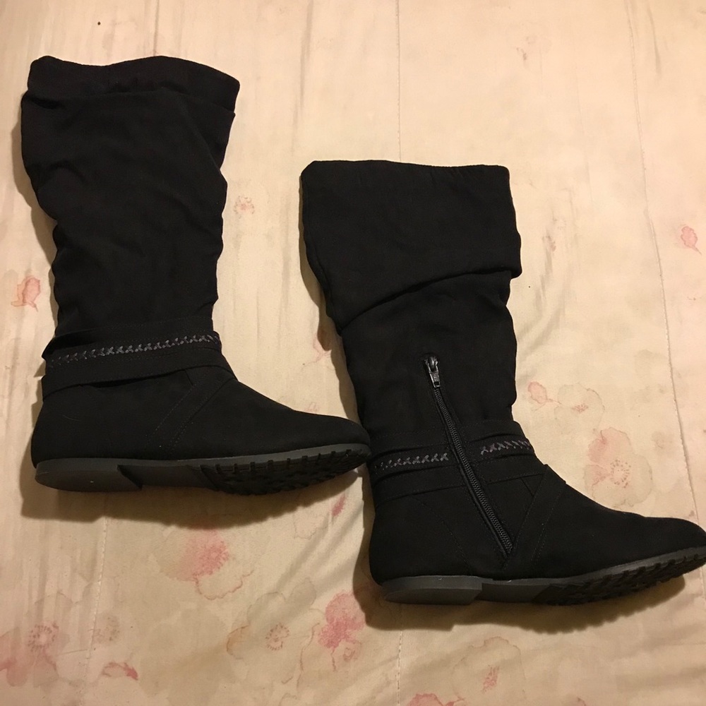 SOHO Black Boots